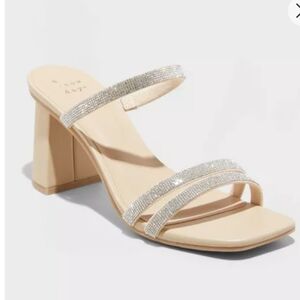 NWT Stacy Mule Heels In Silver Size 8.5